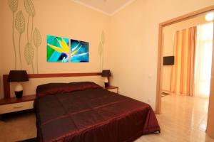 3_semiluxe_room.jpg