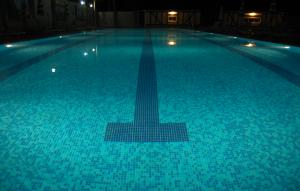 marlemarclub_02052011_2.jpg